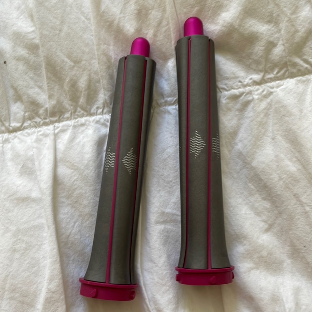 Dyson air wrap 1.2” long barrels